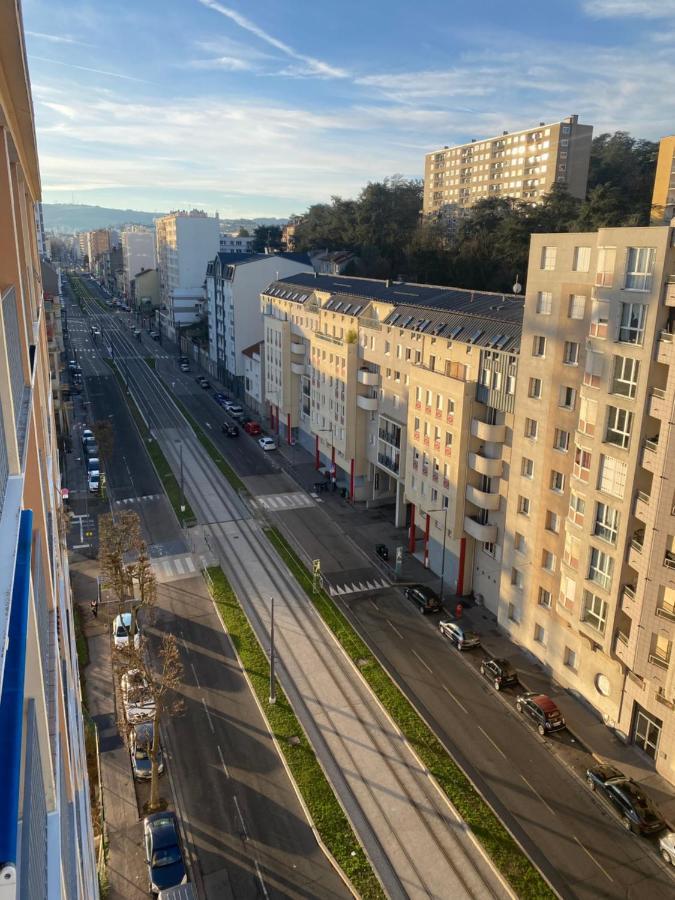 Bergson Top - Appart 80M2, 2 Grandes Chambres, Entierement Renovee Et Equipee, Lumineux, Wifi, Balcon, Calme, Vue Imprenable Saint-Etienne  Luaran gambar