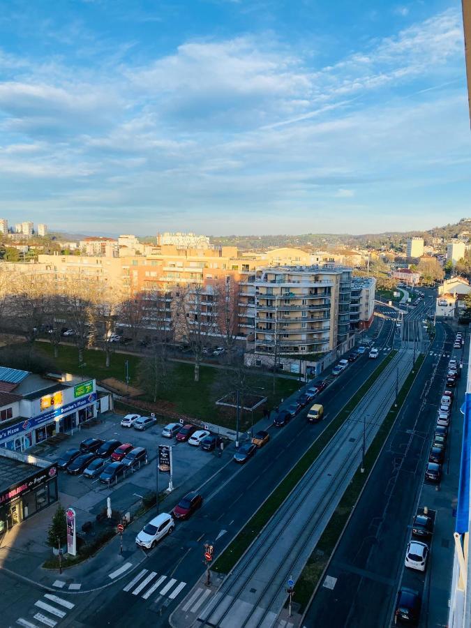 Bergson Top - Appart 80M2, 2 Grandes Chambres, Entierement Renovee Et Equipee, Lumineux, Wifi, Balcon, Calme, Vue Imprenable Saint-Etienne  Luaran gambar